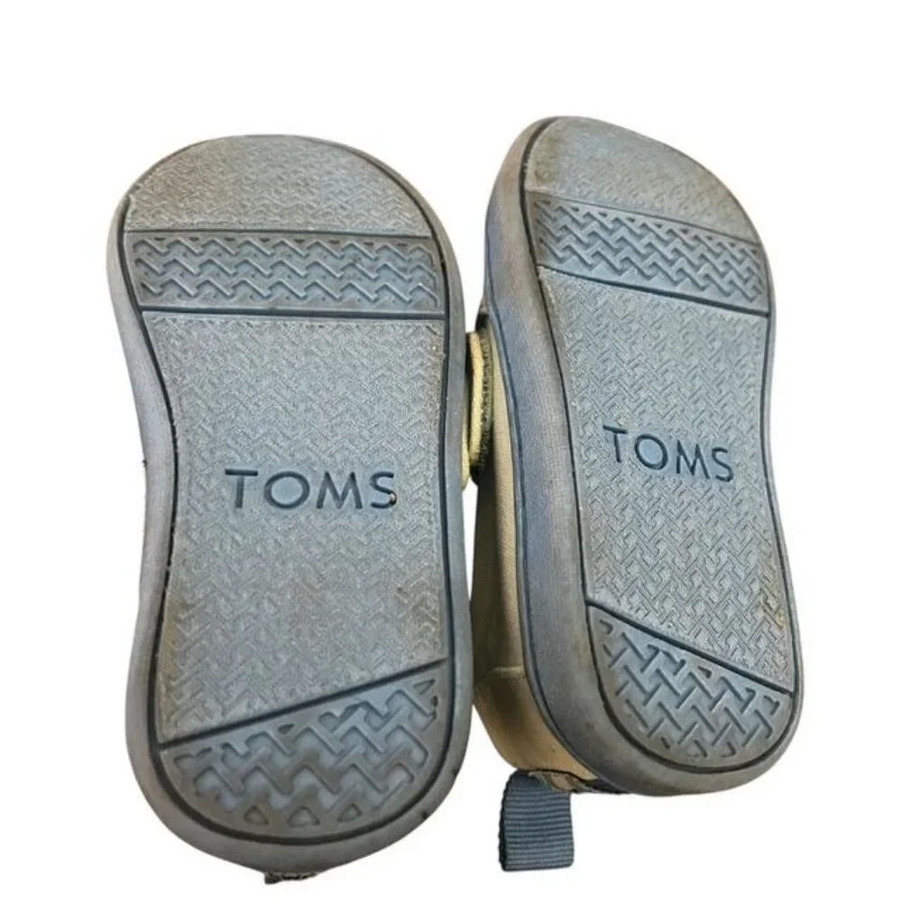 Toms Tiny Alpargata Toddler Shark Shoes Size 7